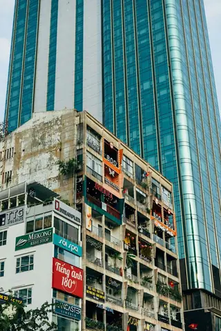 Chung Cư 42 Nguyễn Huệ: Hành Trình Khám Phá Không Gian Sống Ảo Và Ẩm Thực Đắt Giá Sài Gòn