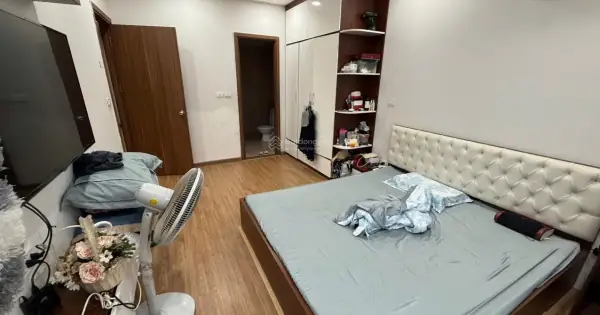 Chung Cư 28 Tầng Làng Quốc Tế: Đánh Giá Chi Tiết Và So Sánh