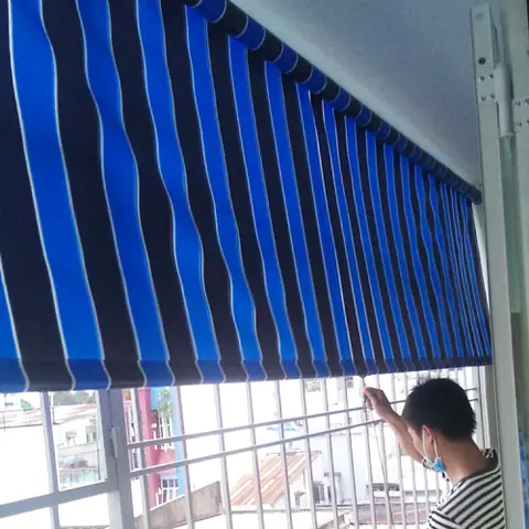 Bạt Che Ban Công Chung Cư: Đánh Giá Chi Tiết Giàn Phơi Thông Minh Hòa Phát