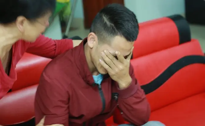 Bé Gái 2 Tuổi Rơi Từ Chung Cư: Phân Tích Nguyên Nhân Và Bài Học An Toàn