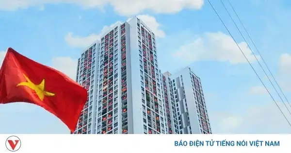 Hướng Dẫn Toàn Diện Cách Treo Cờ Chung Cư Chuẩn An Toàn