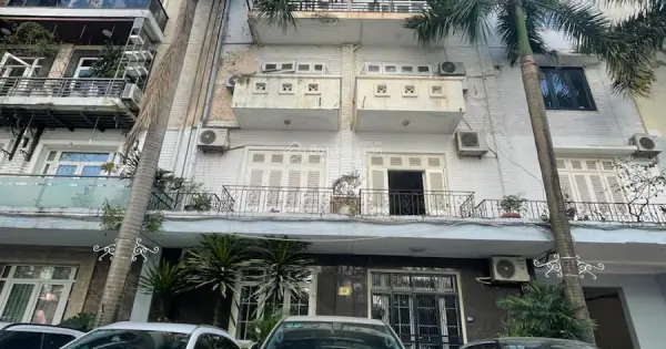 Chung Cư 130 Đốc Ngữ: Đánh Giá Chi Tiết Về Thiết Kế, Tiện Ích & Trải Nghiệm Thực Tế