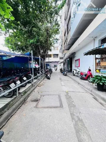 Đánh Giá Chi Tiết Chung Cư 212 Nguyễn Trãi: Phân Tích Ưu Nhược Điểm Và Có Đáng Mua Năm 2026? Đánh Giá Chi Tiết Chung Cư 212 Nguyễn Trãi: Phân Tích Ưu Nhược Điểm Và Có Đáng Mua Năm 2026?