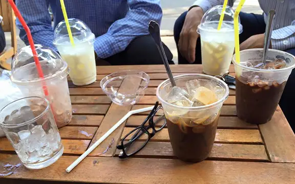 Review Gió Cafe: Quán Cà Phê Phong Cách Việt Ẩn Náu Tại Chung Cư Bàu Cát 2