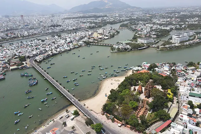Đánh Giá Chi Tiết Chung Cư Bình Phú 2: Phân Tích Vấn Đề Và Triển Vọng