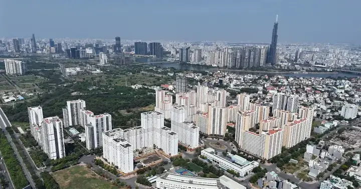 Chung Cư Bỏ Hoang Quận 2: Phân Tích 5 Dự Án Điển Hình Và Bài Học Đắt Giá Chung Cư Bỏ Hoang Quận 2: Phân Tích 5 Dự Án Điển Hình Và Bài Học Đắt Giá