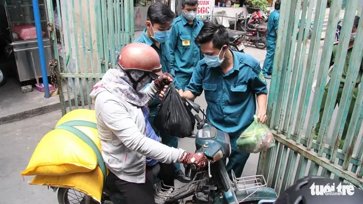 Đánh Giá Chung Cư Hòa Bình Quận 10: Tổng Quan & Trải Nghiệm Thực Tế