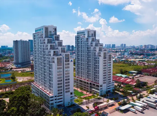 Đánh Giá Chi Tiết Chung Cư Luxgarden Quận 7: Vị Trí Vàng, Tiện Ích Đẳng Cấp Hay Chỉ Là Cảm Xúc?