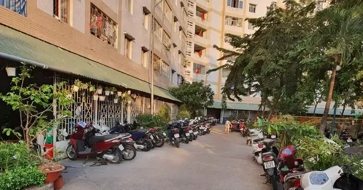 Chung Cư Miếu Nổi Xây Năm Nào? Bối Cảnh Lịch Sử & Ý Nghĩa Kiến Trúc