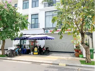Đánh Giá Chung Cư Mini Nguyễn Khang: Phù Hợp Cho Thuê Dài Hạn?