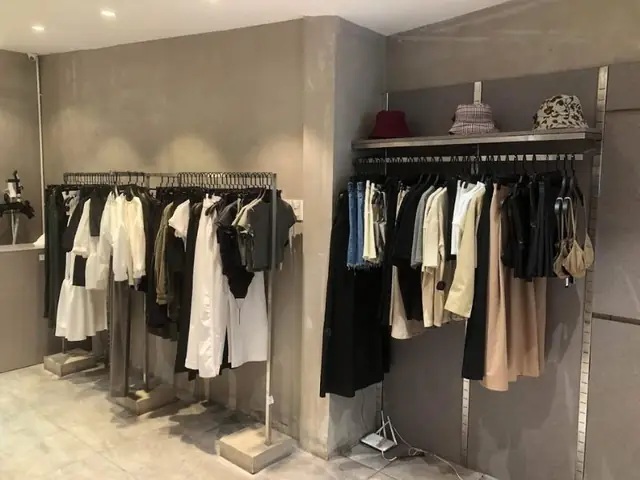 Đánh Giá Chi Tiết Chung Cư 35 Nguyễn Văn Tráng: Điểm Đến Văn Hóa Và Giải Trí Độc Đáo Giữa Lòng Quận 1