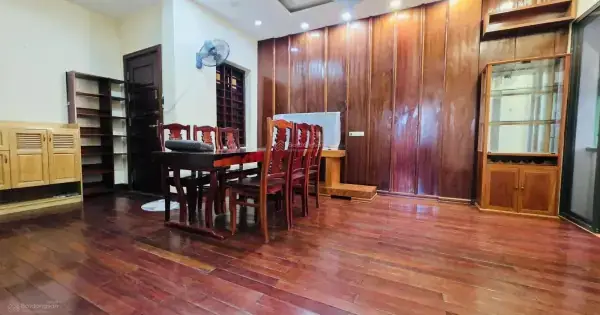 Chung Cư Nhà G Đền Lừ: Đánh Giá Thực Tế Về Tình Trạng Xuống Cấp Nghiêm Trọng