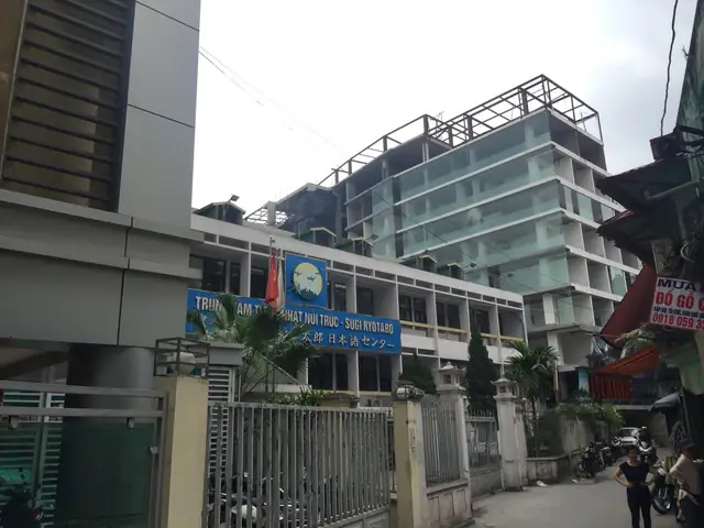 Đánh Giá Chi Tiết Chung Cư Núi Trúc Square: Ưu Điểm, Nhược Điểm Và Trải Nghiệm Thực Tế