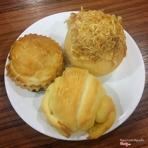 Đánh Giá Bánh Su Kem Chung Cư A2 Phan Xích Long: Thử Thách Chất Lượng Từ Một Quán Ăn Vặt "cộng Đồng"