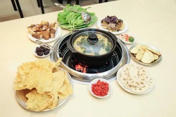 Đánh Giá Quán Lẩu Dê 107: Trải Nghiệm Ẩm Thực Gia Đình Tại Chung Cư Số 1 Nghĩa Phát Đánh Giá Quán Lẩu Dê 107: Trải Nghiệm Ẩm Thực Gia Đình Tại Chung Cư Số 1 Nghĩa Phát