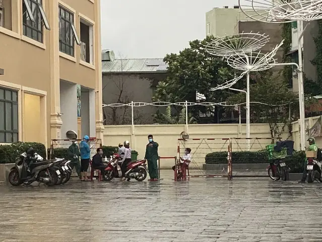 Phong Tỏa Chung Cư Trong Đại Dịch: Bài Học Từ Sự Kiện Stown Thủ Đức