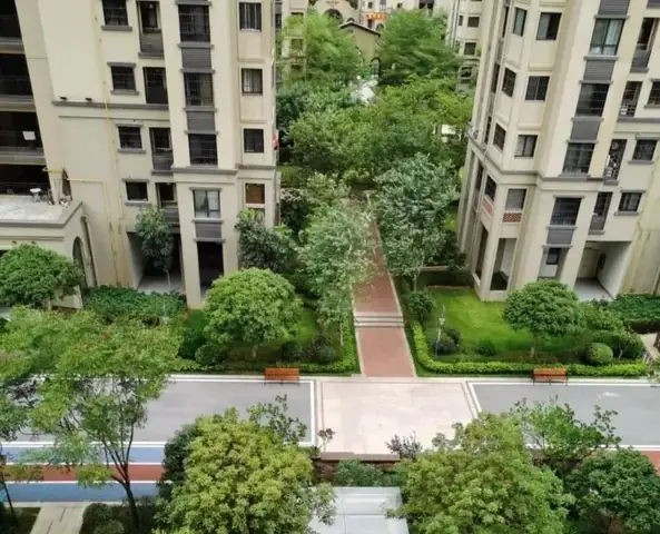 Có Nên Mua Chung Cư Tầng 2? Phân Tích Toàn Diện Ưu Nhược Điểm Có Nên Mua Chung Cư Tầng 2? Phân Tích Toàn Diện Ưu Nhược Điểm