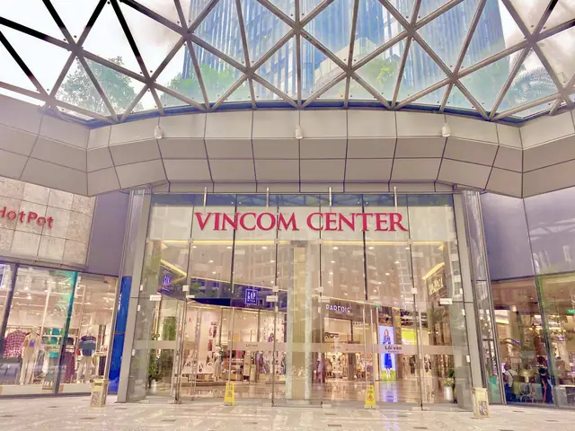 Đánh Giá Chung Cư Landmark 1: Giá Cả, Tiện Ích Và Trải Nghiệm Thực Tế Đánh Giá Chung Cư Landmark 1: Giá Cả, Tiện Ích Và Trải Nghiệm Thực Tế