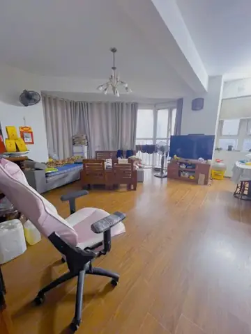 Đánh Giá Chi Tiết Thị Trường Cho Thuê Chung Cư Cầu Giấy: Phân Tích Giá Cả, Dự Án & Bí Quyết Chọn Nơi Ở