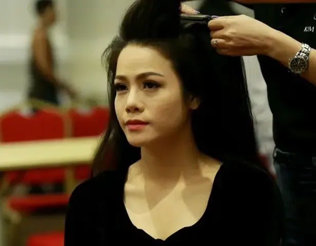 Nhật Kim Anh dưới sức ép trước đám cưới