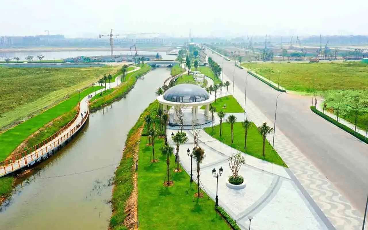 Khung cảnh ven sông tại Công Viên The Long Park, Vạn Phúc City Thủ Đức