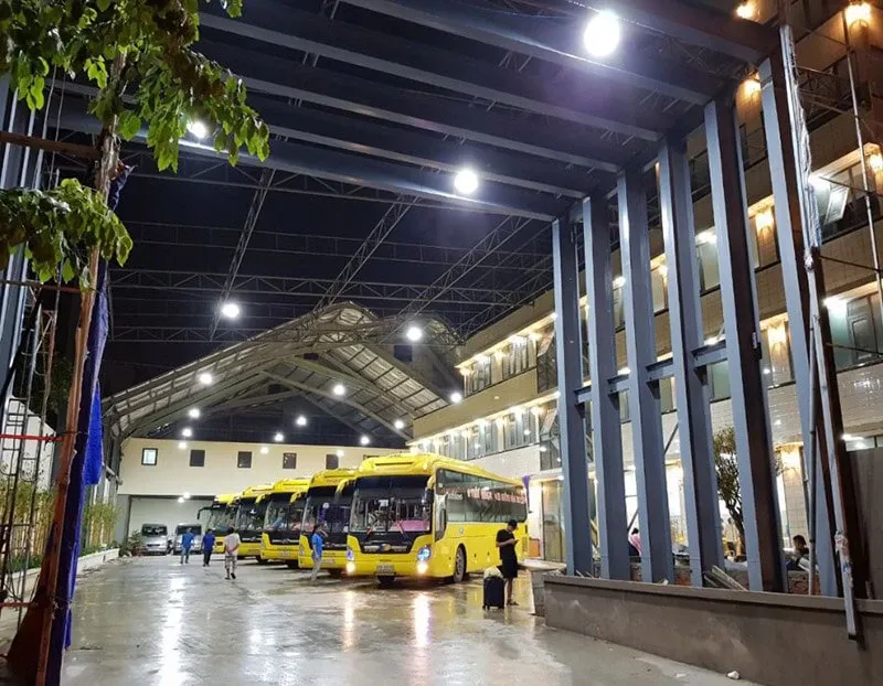 Nội thất xe Tuấn Hưng tiện nghi, sạch sẽ