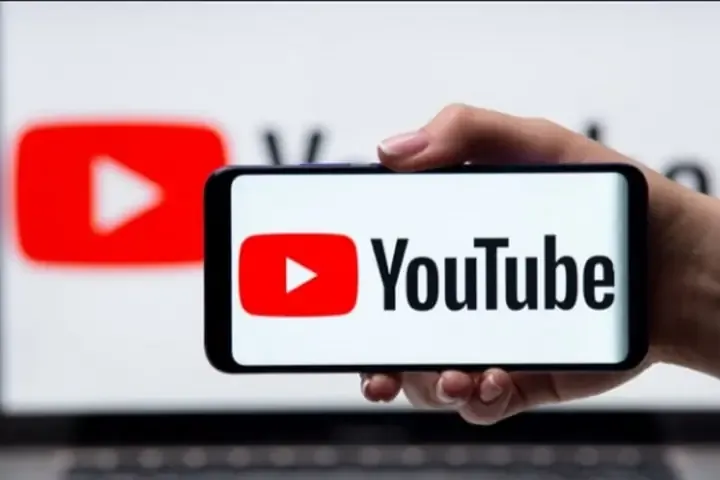 Minh họa giao diện tải video trên ứng dụng YouTube