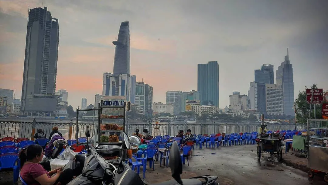 View ngắm sông và trung tâm Sài Gòn từ Công Viên hầm Thủ Thiêm Thủ Đức