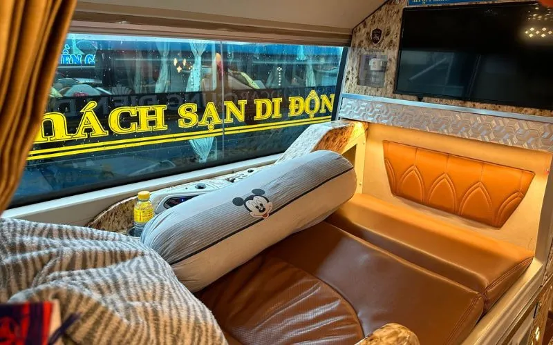 Xe 20 phòng nằm VIP limousine với đầy đủ tiện ích hiện đại