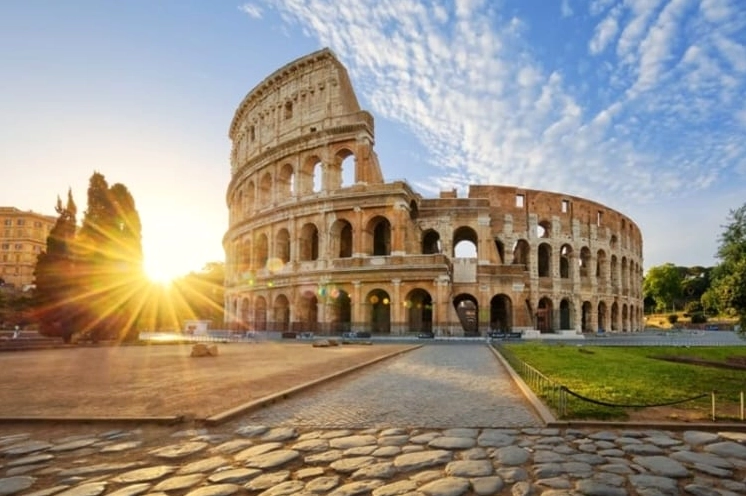 Roman là nước nào? Khám phá Đế chế La Mã hùng mạnh Đấu trường La Mã còn tồn tại đến ngày nay