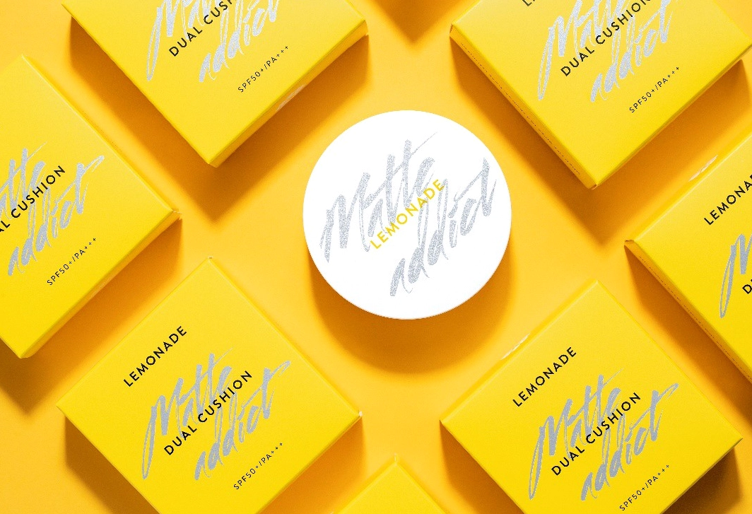 Lemonade của nước nào? Nguồn gốc và hành trình chinh phục thế giới Bàn tiệc với nhiều loại đồ uống khác nhau, trong đó có lemonade