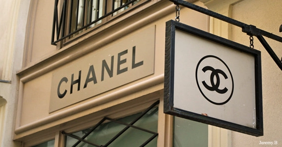 Chanel Của Nước Nào? Hé Lộ Nguồn Gốc Thương Hiệu Sang Trọng Biểu tượng thương hiệu Chanel