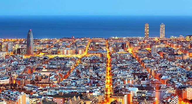 Barcelona Là Nước Nào? Khám Phá Thủ Phủ Xứ Catalonia Bờ biển Barcelona tuyệt đẹp