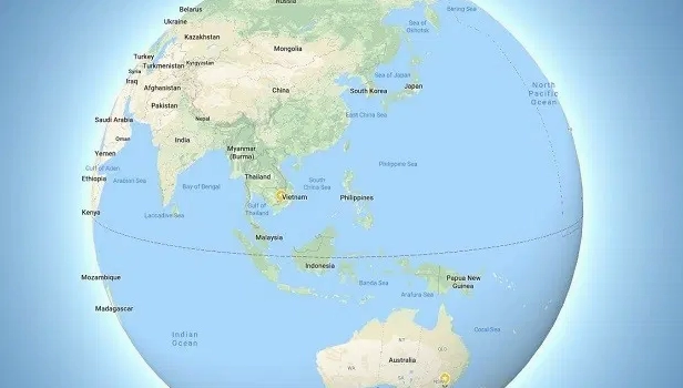 Cảnh biển Thái Bình Dương về đêm
