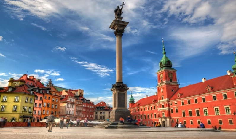 Poland là nước nào? Khám phá chi tiết về quốc gia châu Âu Cảnh quan Warsaw, Ba Lan