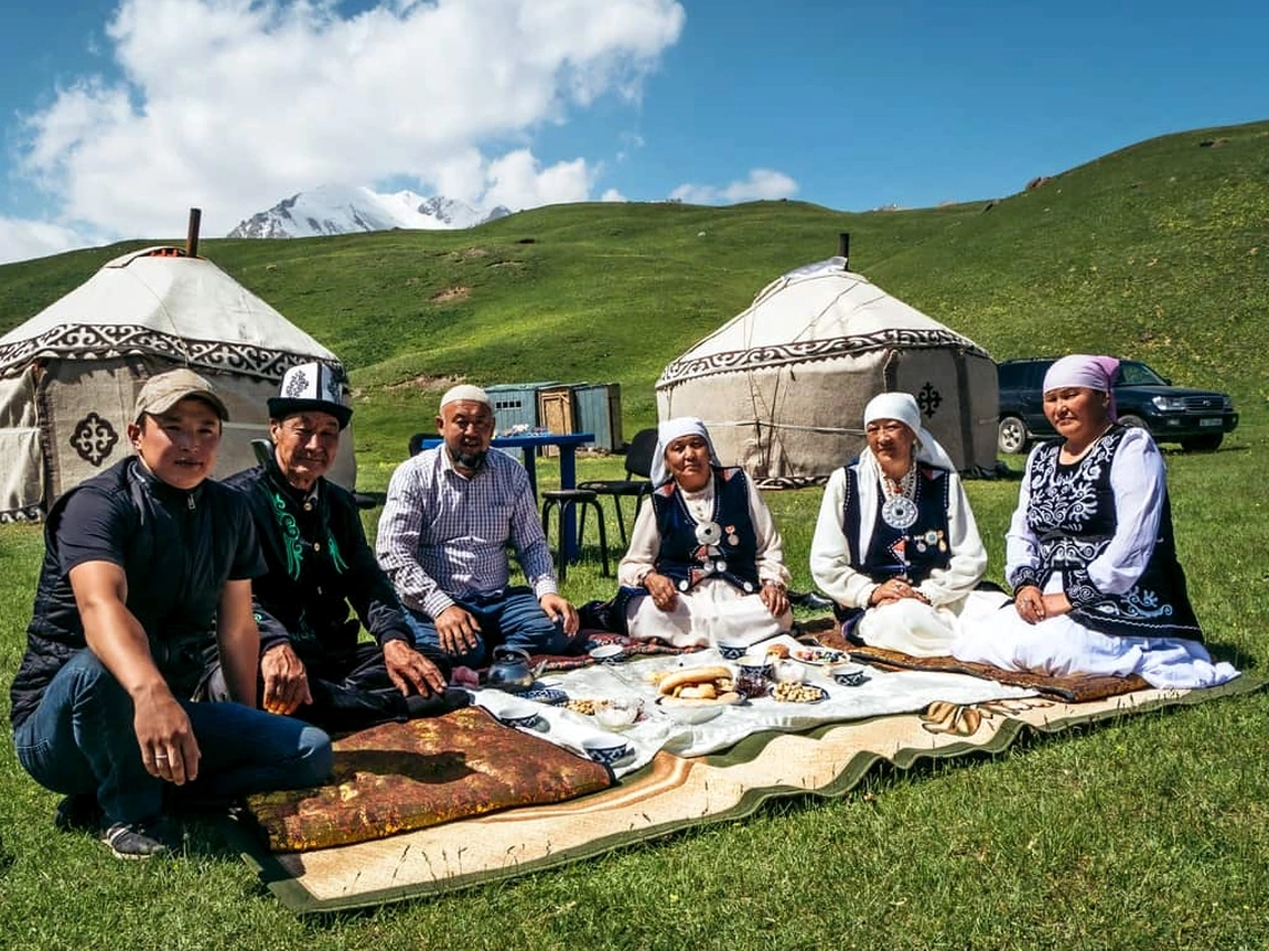 Chợ truyền thống ở Kyrgyzstan