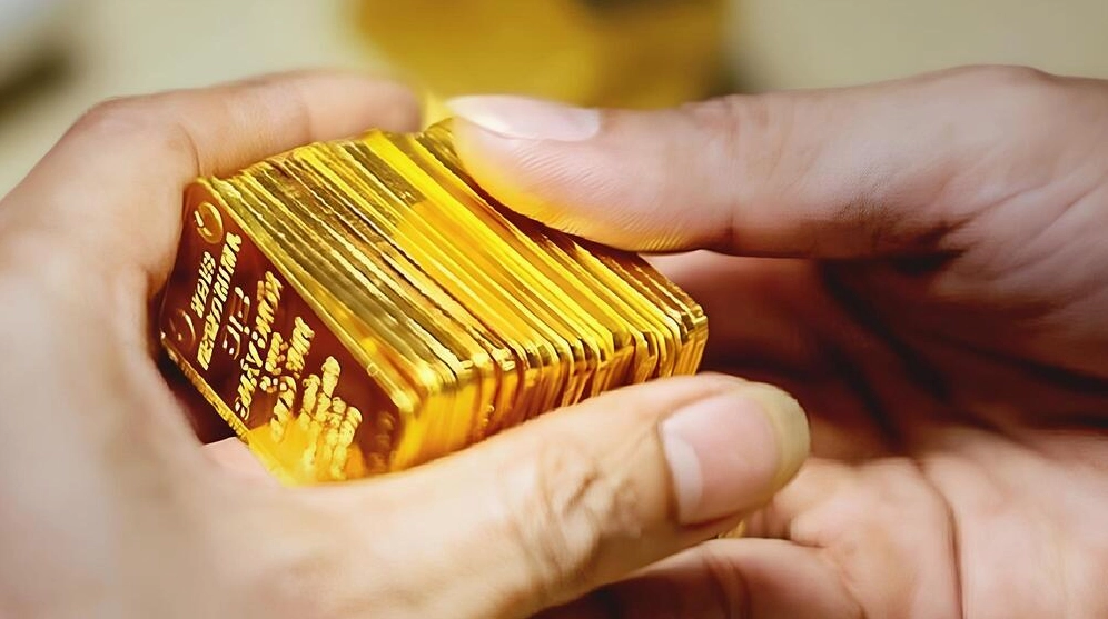 10 cây vàng bao nhiêu tiền? Cập nhật giá mới nhất 2026 Có nên mua 10 cây vàng để tích trữ hay không