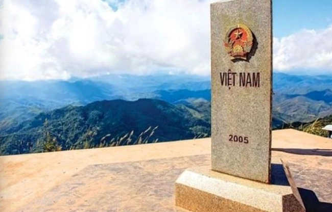 Cực Tây Nước Ta Nằm Ở Tỉnh Nào? Khám Phá A Pa Chải Huyền Thoại Cột mốc A Pa Chải - Điểm cực Tây của Việt Nam