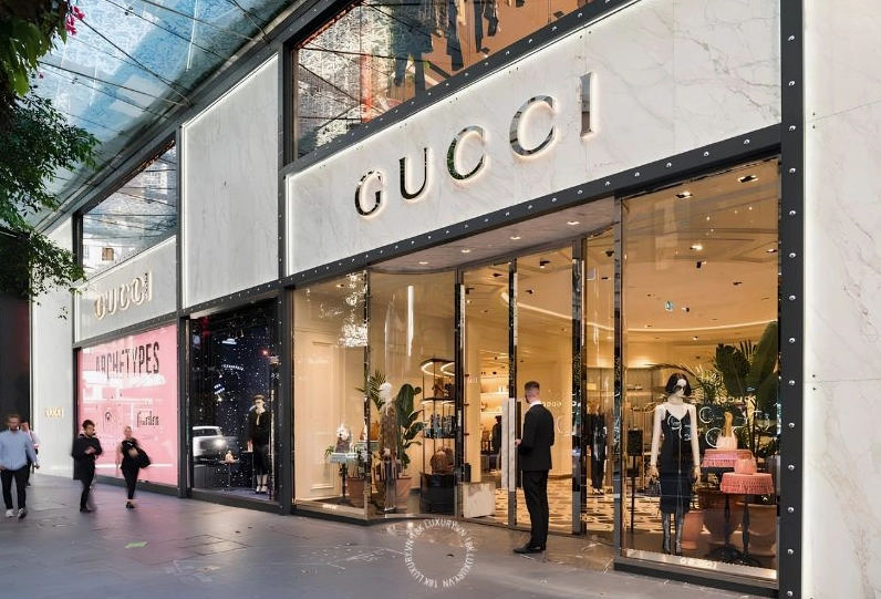 Cửa hàng Gucci sang trọng tại Milan