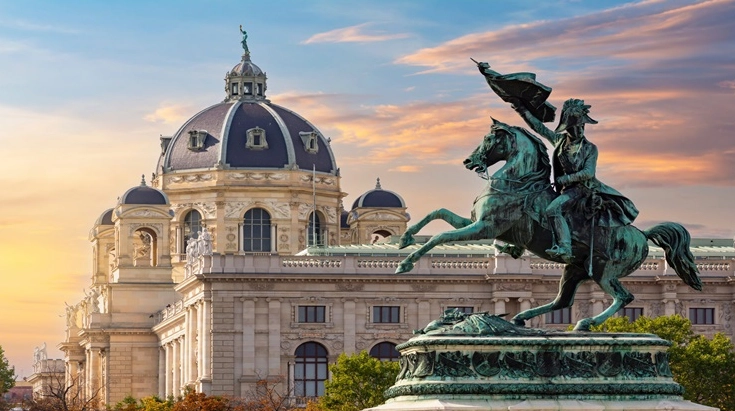 Vienna Là Thủ Đô Nước Nào? Khám Phá Thành Phố Của Âm Nhạc Và Lịch Sử Cung điện Schönbrunn tráng lệ