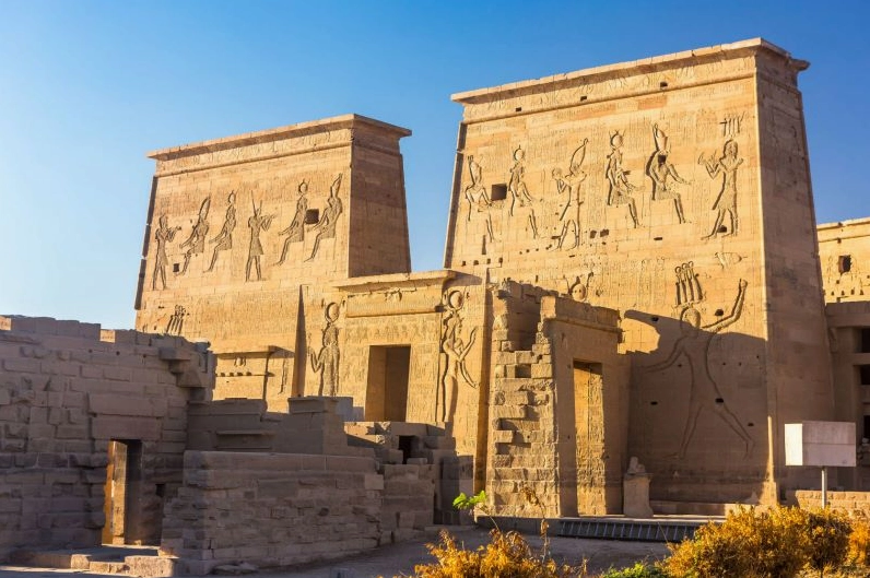 egypt-la-nuoc-nao-kham-pha-vung-at-kim-tu-thap-huyen-bi_895