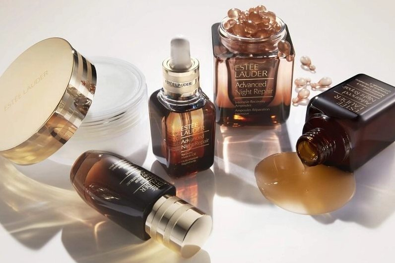 estee-lauder-cua-nuoc-nao-he-lo-nguon-goc-thuong-hieu-inh-am_651