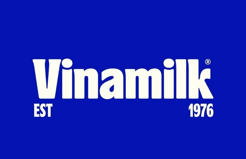 Hình ảnh logo Vinamilk và sản phẩm sữa