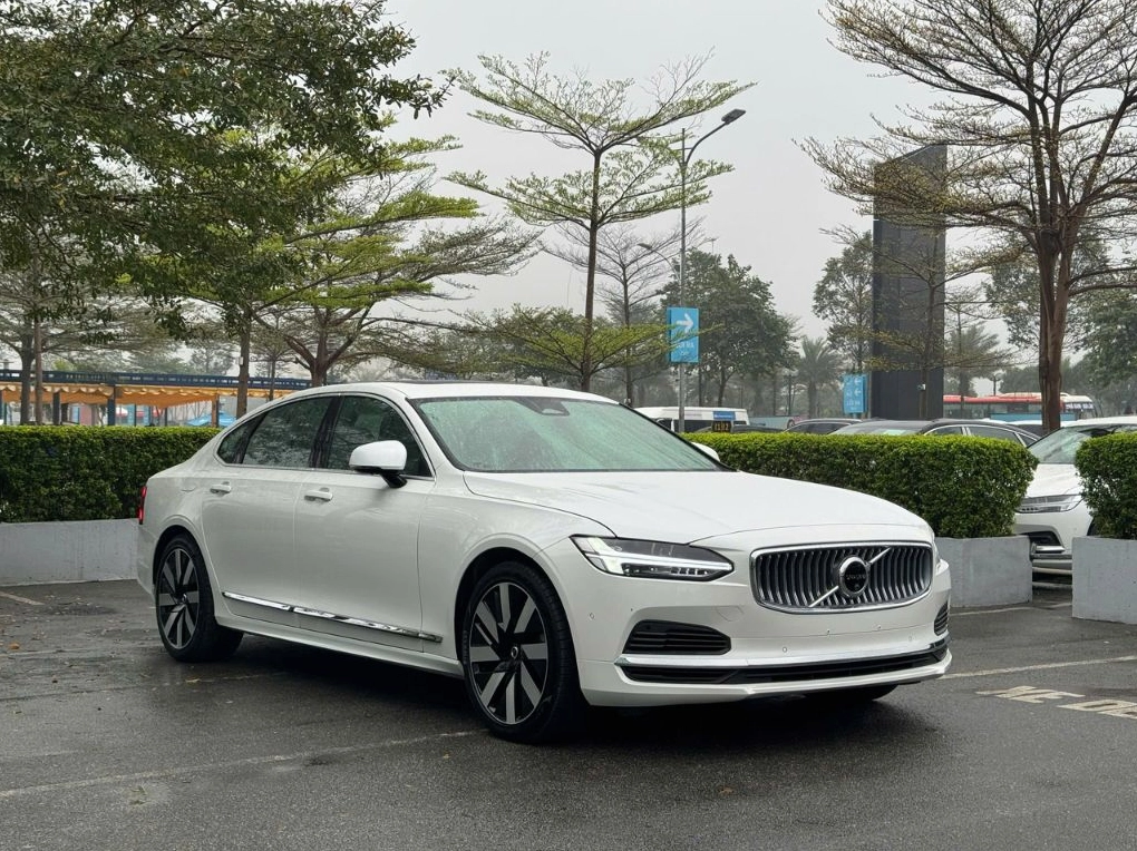 Hình ảnh nội thất sang trọng của xe Volvo