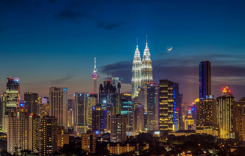 Kuala Lumpur Ở Nước Nào? Khám Phá Thủ Đô Hiện Đại Malaysia 2026 Hoàng hôn tại Kuala Lumpur