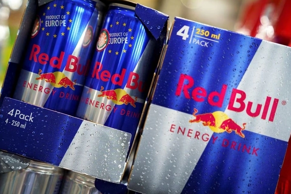 Red Bull của nước nào? Lịch sử và sự phát triển toàn cầu Logo Red Bull với hai chú bò tót