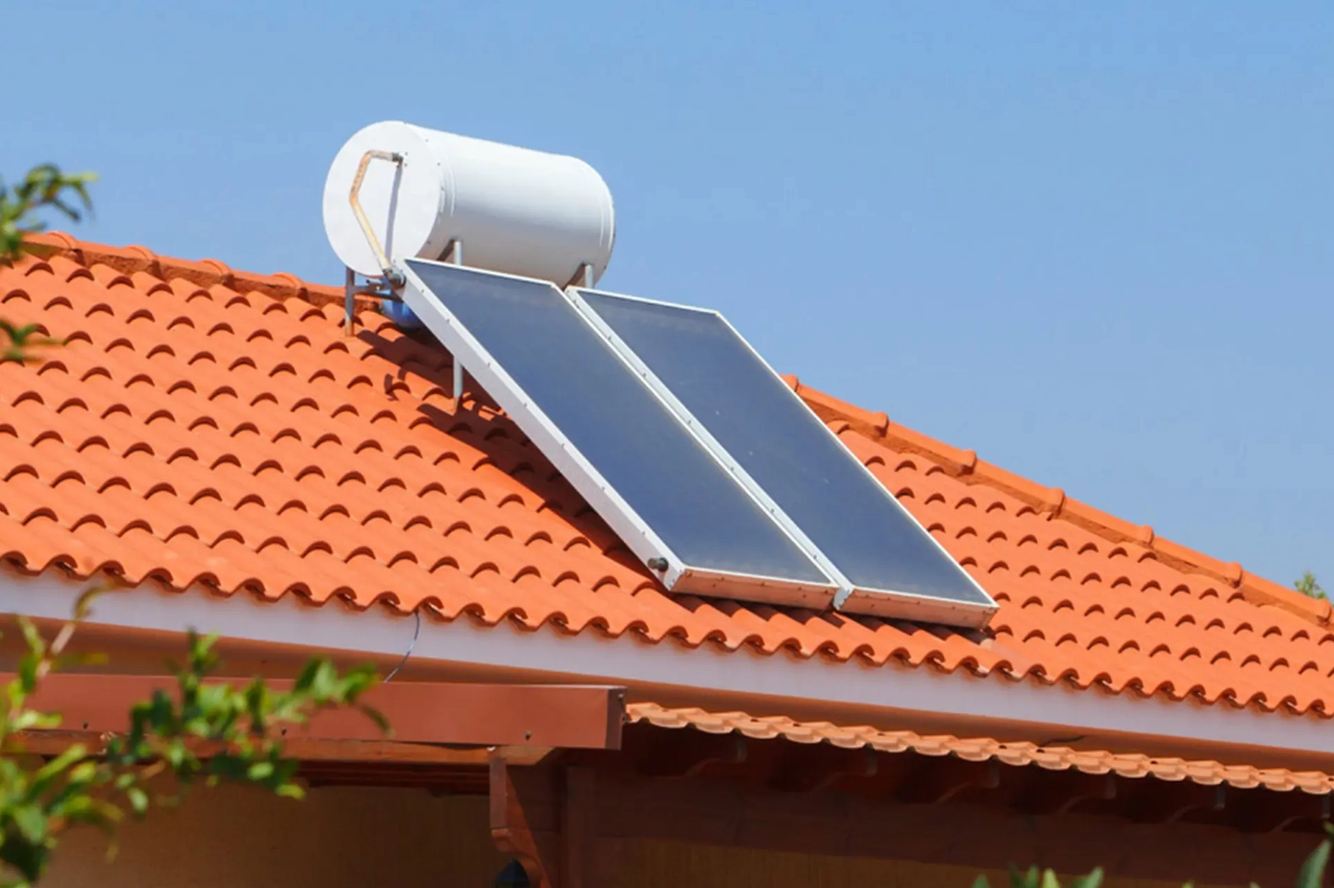 Máy nước nóng năng lượng mặt trời nào tốt nhất 2026? Máy nước nóng năng lượng mặt trời thế hệ mới