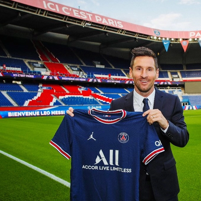 Messi Ở Nước Nào? Hé Lộ Hành Trình Sự Nghiệp Toàn Cầu Của Siêu Sao Messi ra mắt PSG