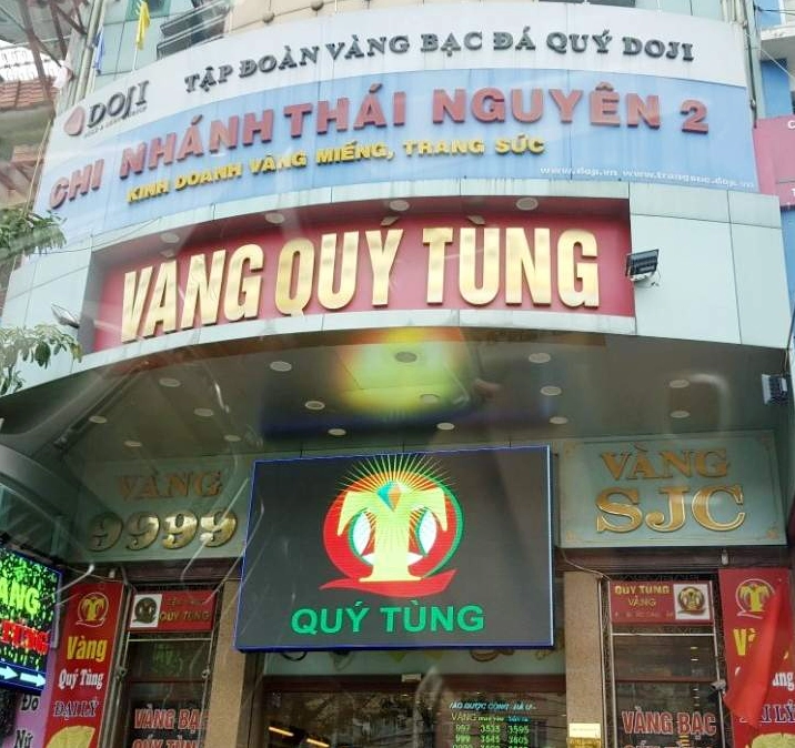 Giá Vàng 9999 Hôm Nay Tại Quý Tùng Thái Nguyên Cập Nhật 2026 Người dân xem bảng giá vàng