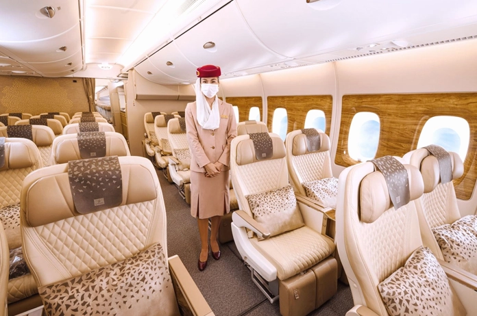 Emirates của nước nào? Giải mã hãng hàng không vươn tầm thế giới Nội thất hạng Nhất trên máy bay Emirates